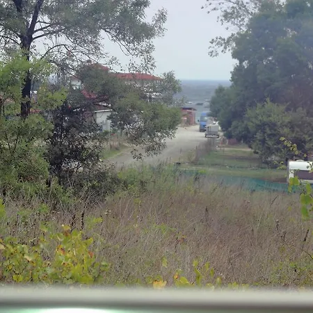 Tangra ゲストハウス アラピャ