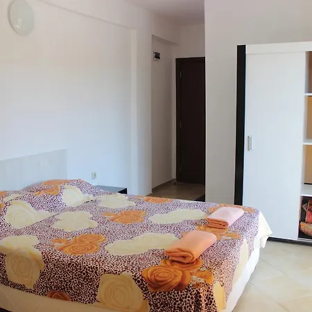 ゲストハウス Tangra